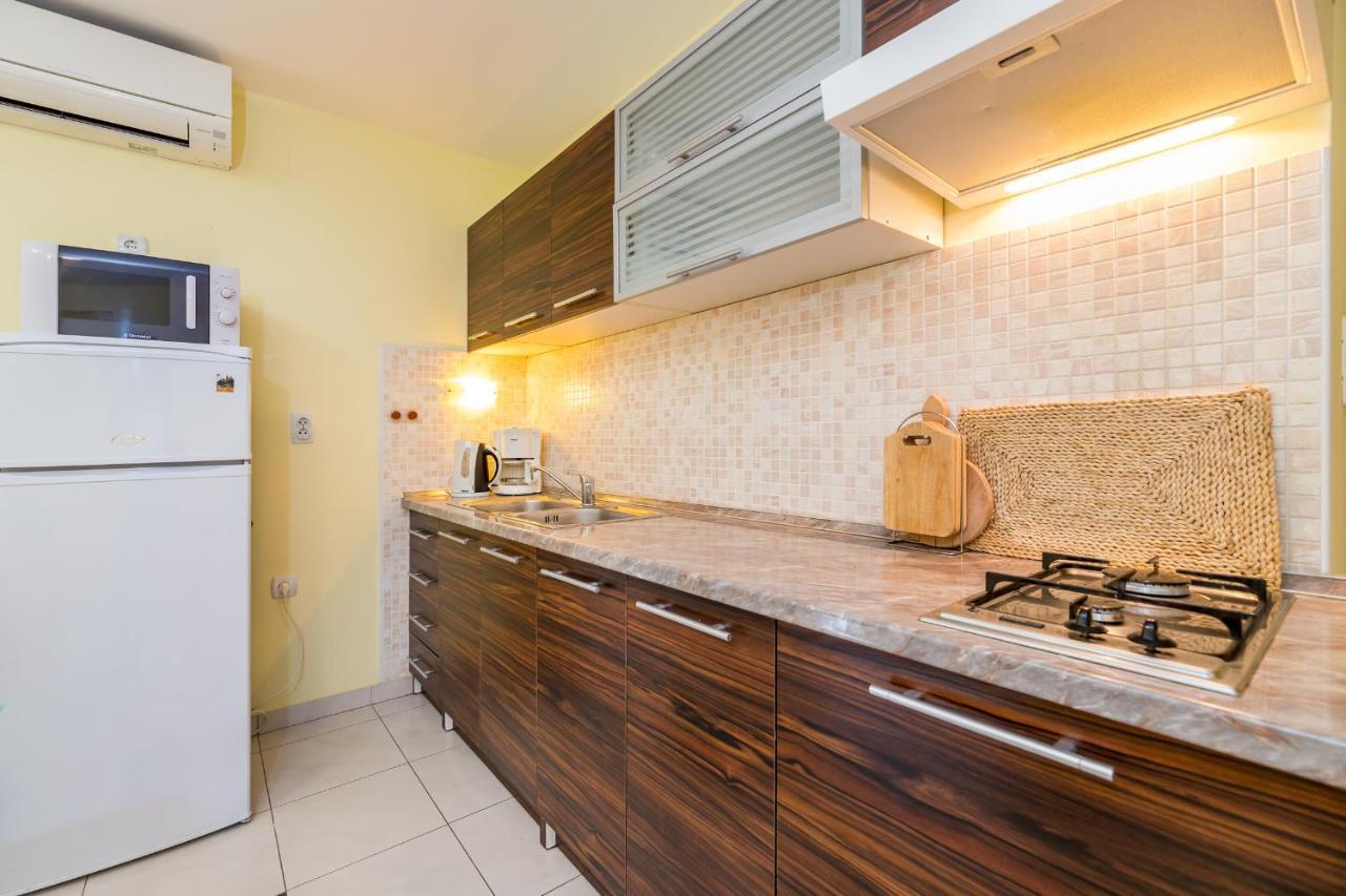 Apartments Ljubica Garden Baška Eksteriør bilde
